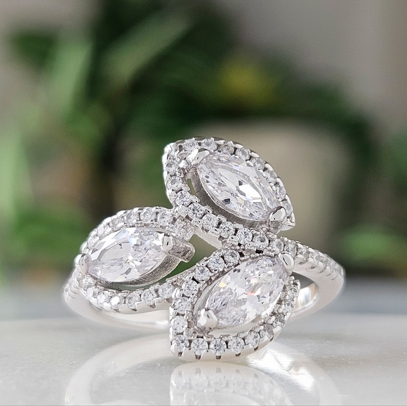 Classic Style Marquise leaf ring, solid 925 Sterling Silver Charmed Aroma - Picture 3 of 4